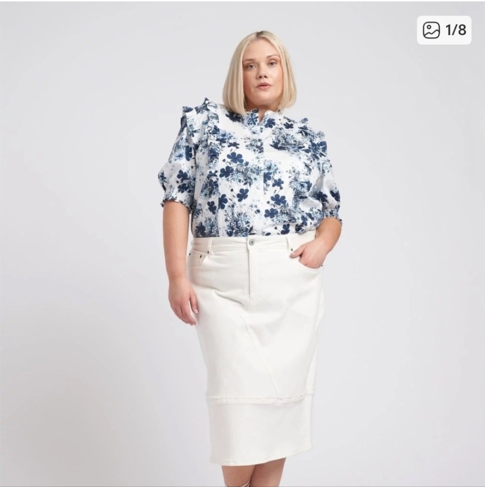 Erdem x Universal Standard Kalina Floral Ruffle Feminene Short Sleeve Blouse